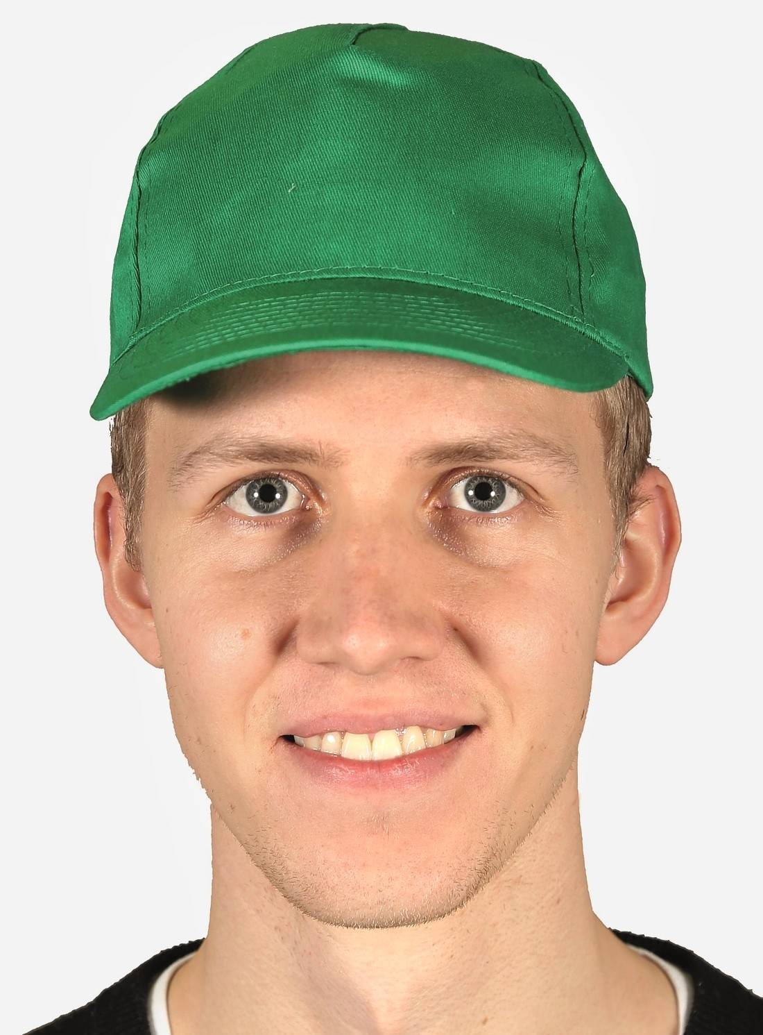 Oryginalna czapka z wyprofilowanym daszkiem