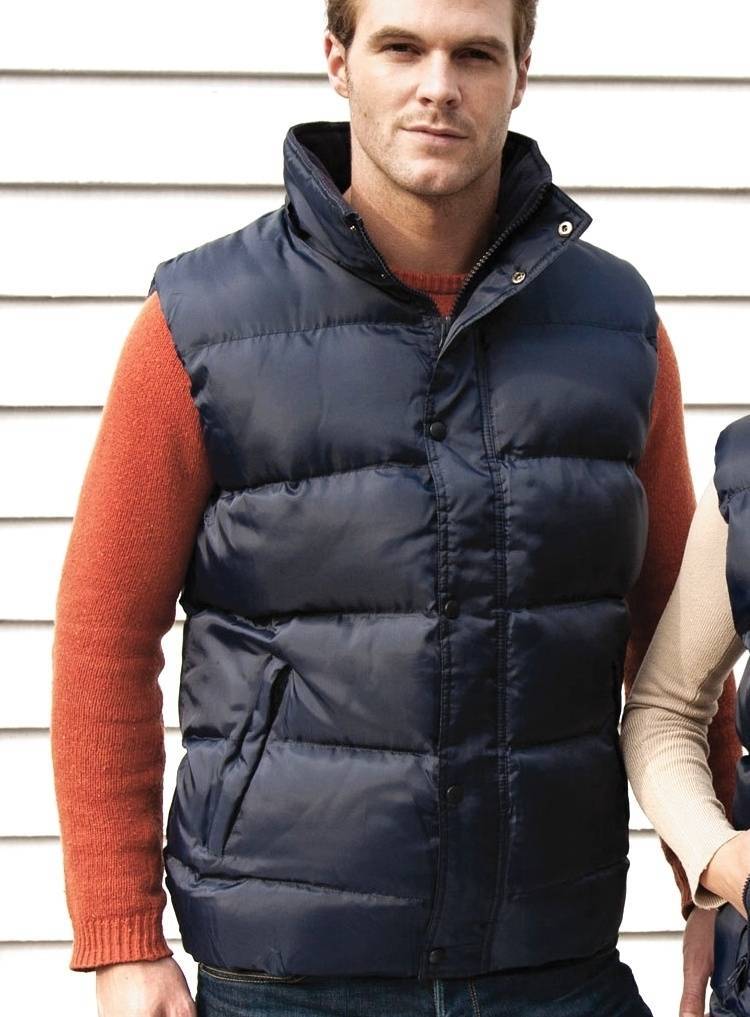 Pikowana kamizelka Result z odpinanym kapturem