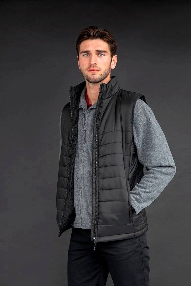 Pikowana kamizelka z gładką powierzchnią na piersi