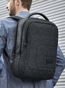 Plecak biznesowy z praktycznymi kieszeniami i mocowaniem do uchwytu walizki