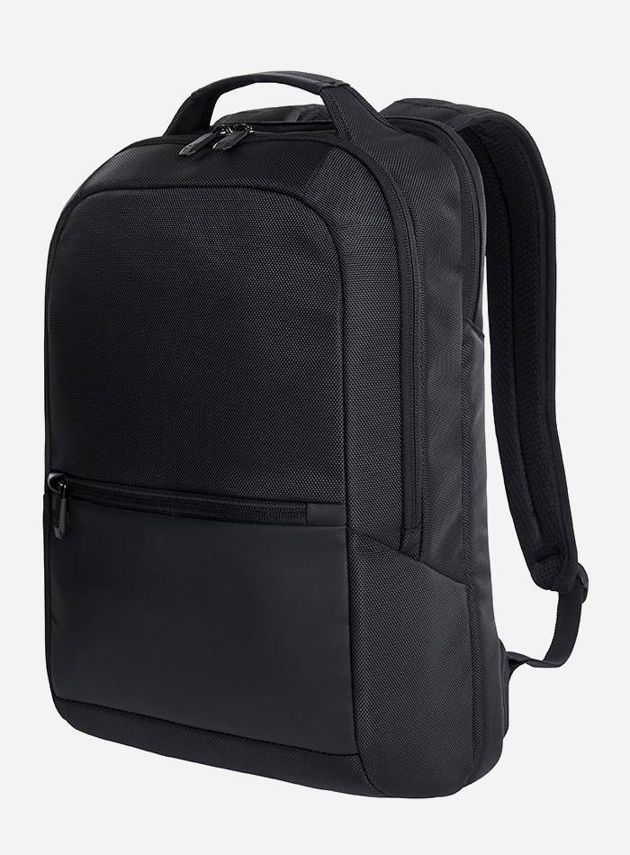 Plecak o nowoczesnej stylistyce z komorą na laptopa