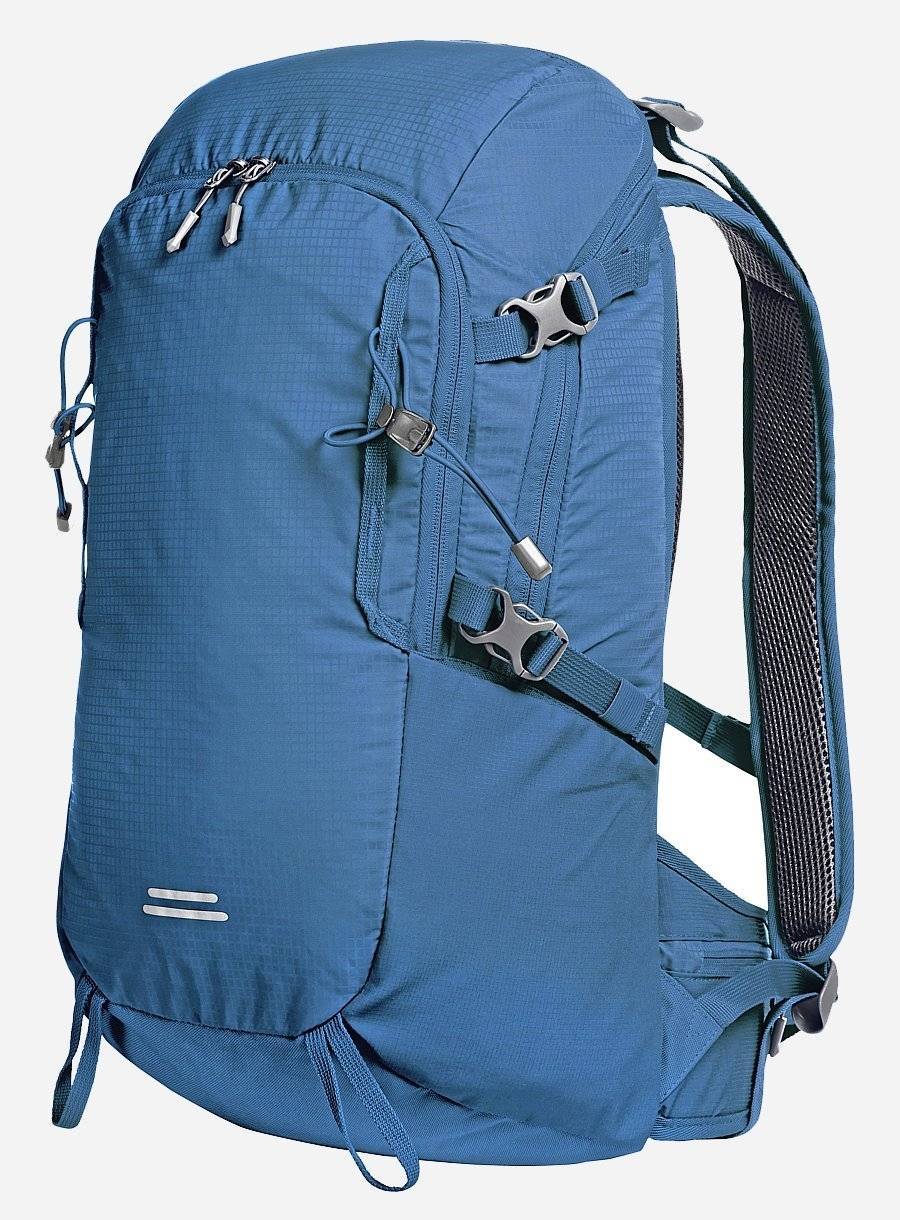 Plecak turystyczny z praktycznymi kieszeniami i uchwytami