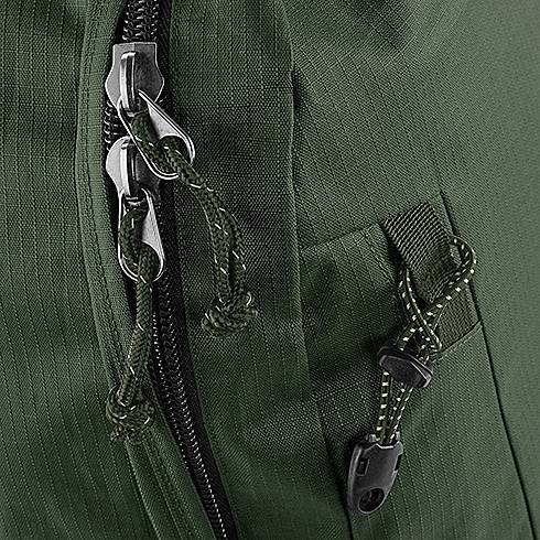 Plecak z praktycznymi kieszeniami i pasem piersiowym