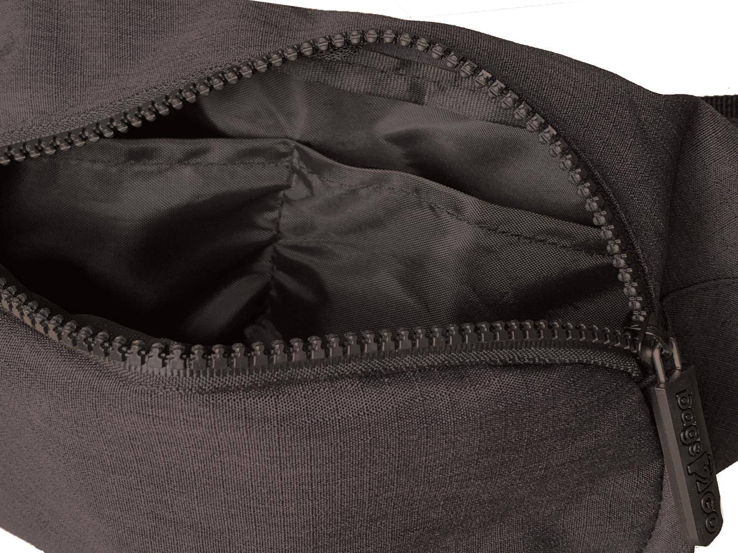 Pojemna saszetka z wewnętrznymi przegrodami