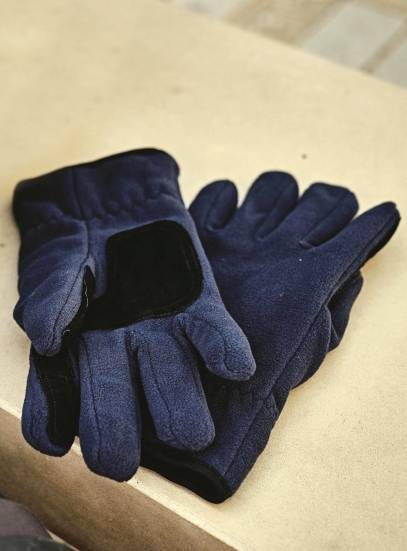 Polarowe rękawiczki zimowe z zamszową wstawką na dłoni