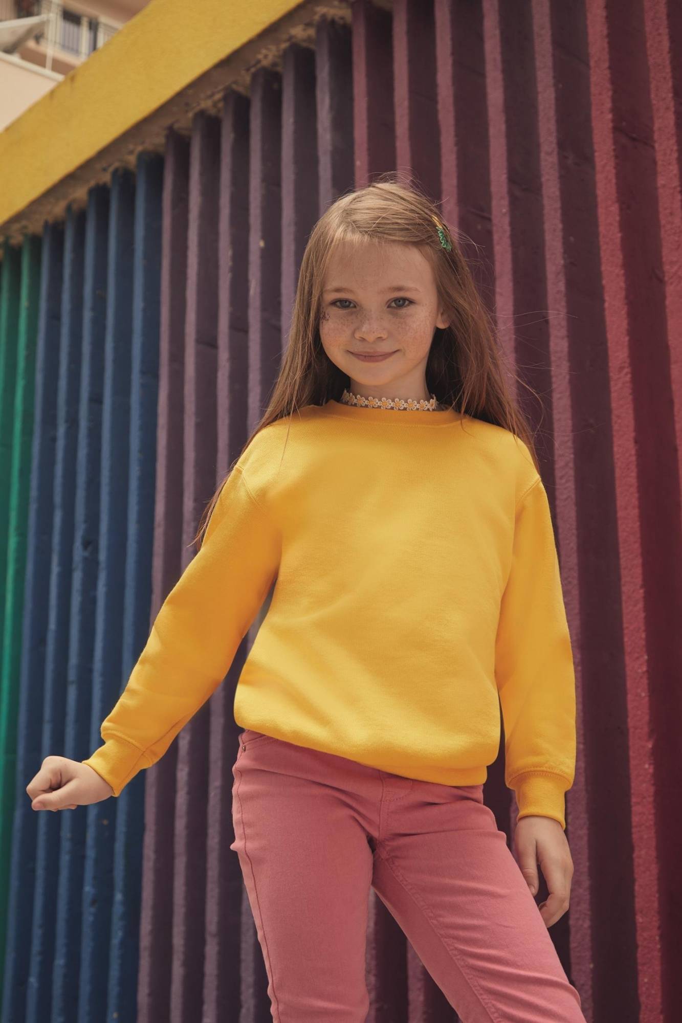 Praktyczna bluza dziecięca zakładana przez głowę