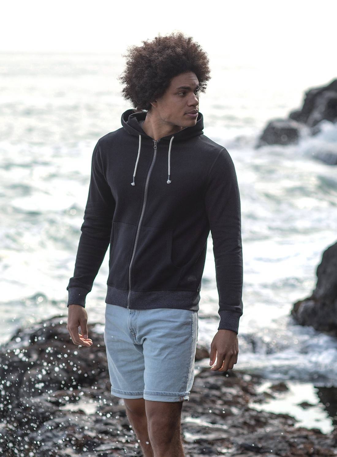 Rozpinana bluza męska z kontrastowym dołem i rękawkami