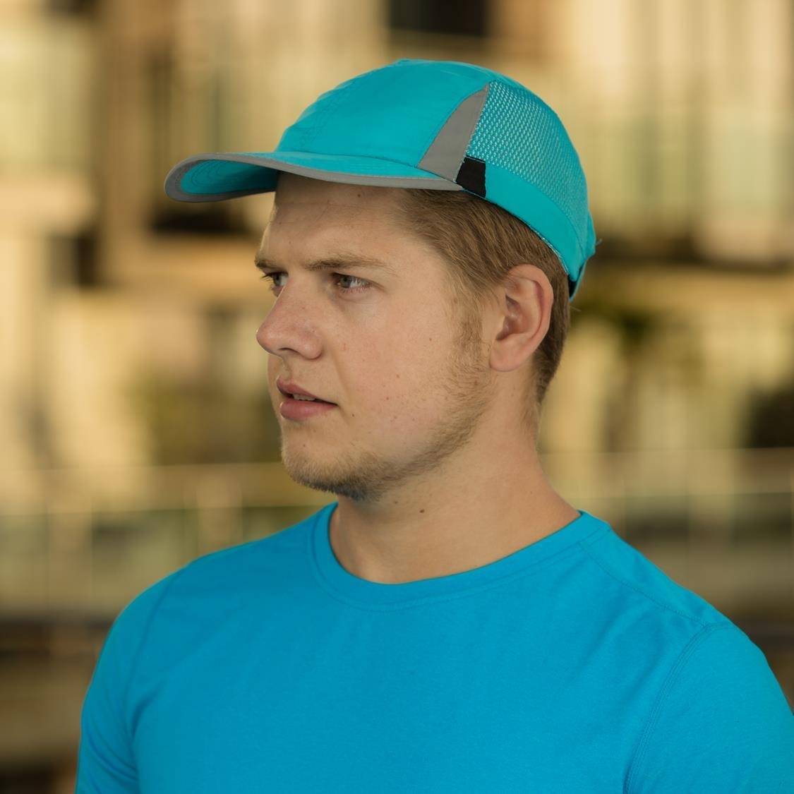 Sportowa czapka z daszkiem