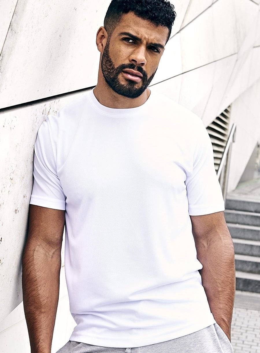 Sportowa koszulka męska z gładkiego, oddychającego materiału z recyklingu