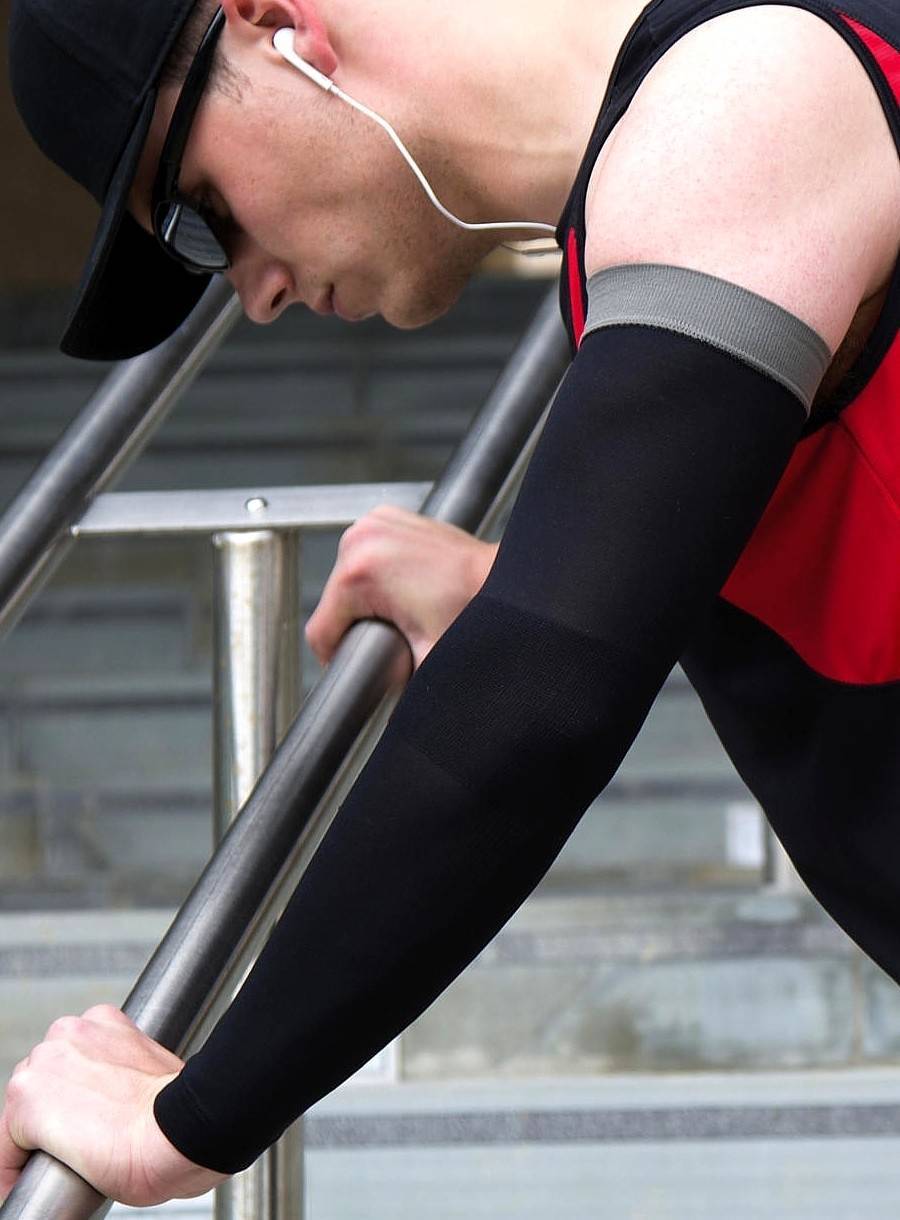 Sportowe kompresyjne rękawy