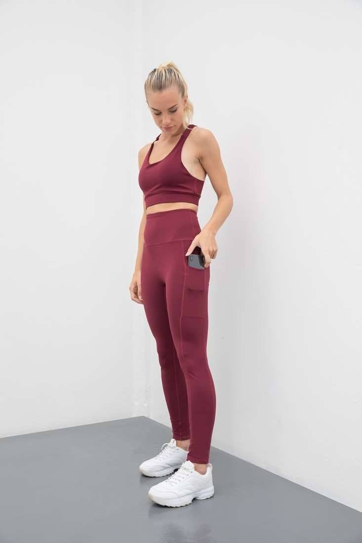 Sportowy biustonosz Core z elastycznymi ramiączkami