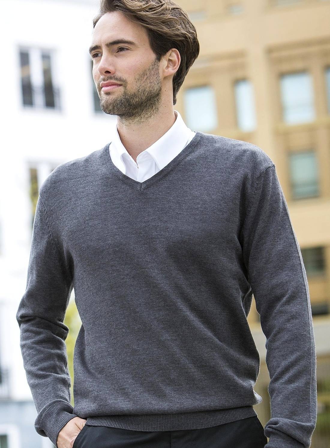 Sweter męski Henbury z dekoltem typu V-neck