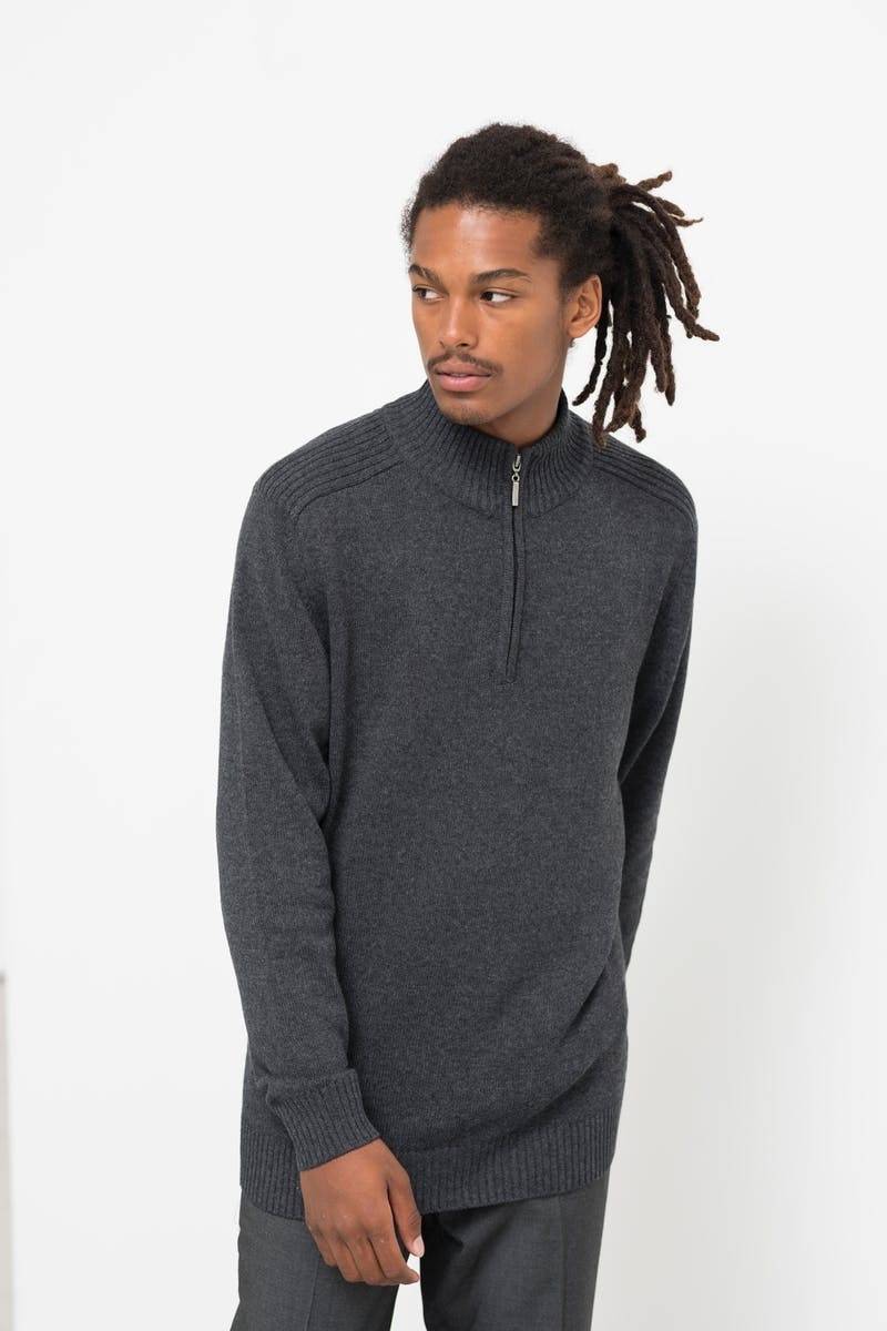 Sweter męski z prążkowanym wykończeniem i krótkim zamkiem