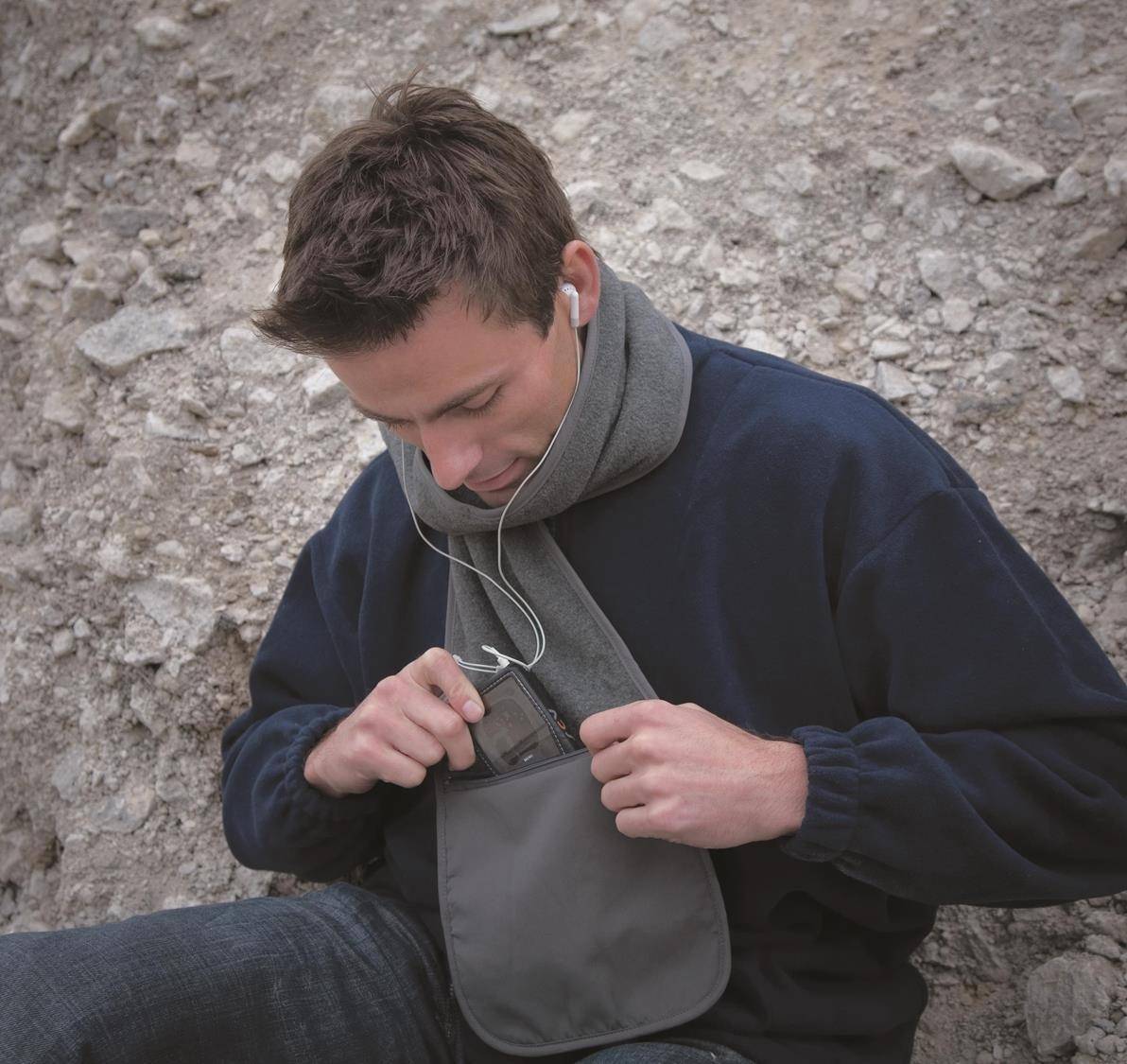 Szal polarowy Zip-Pocket