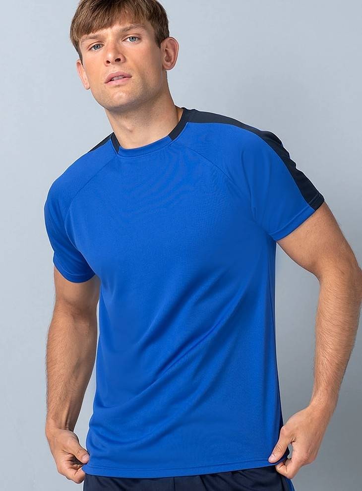 Szybkoschnąca koszulka sportowa z kontrastowymi panelami