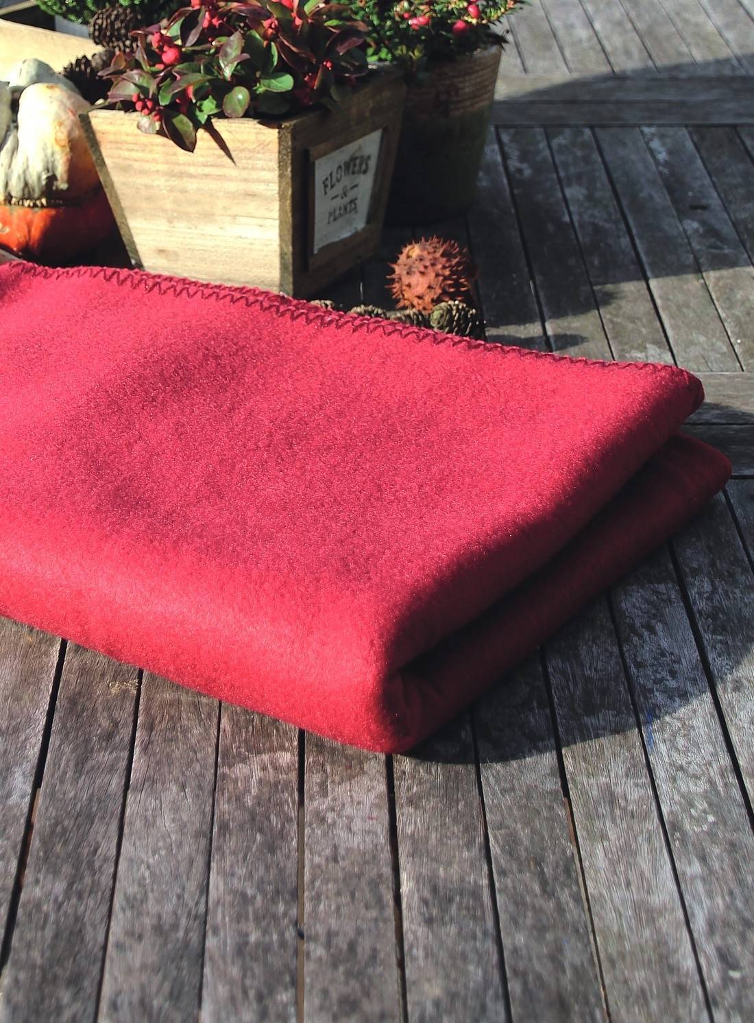 Szybkoschnący koc z ozdobnym szwem