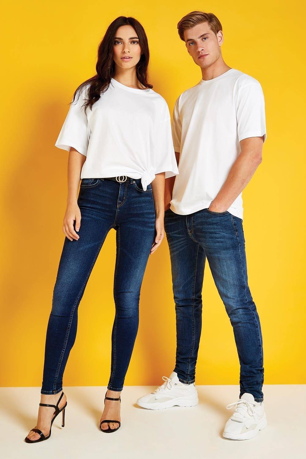 T-shirt męski marki Kustom Kit o miękkim splocie