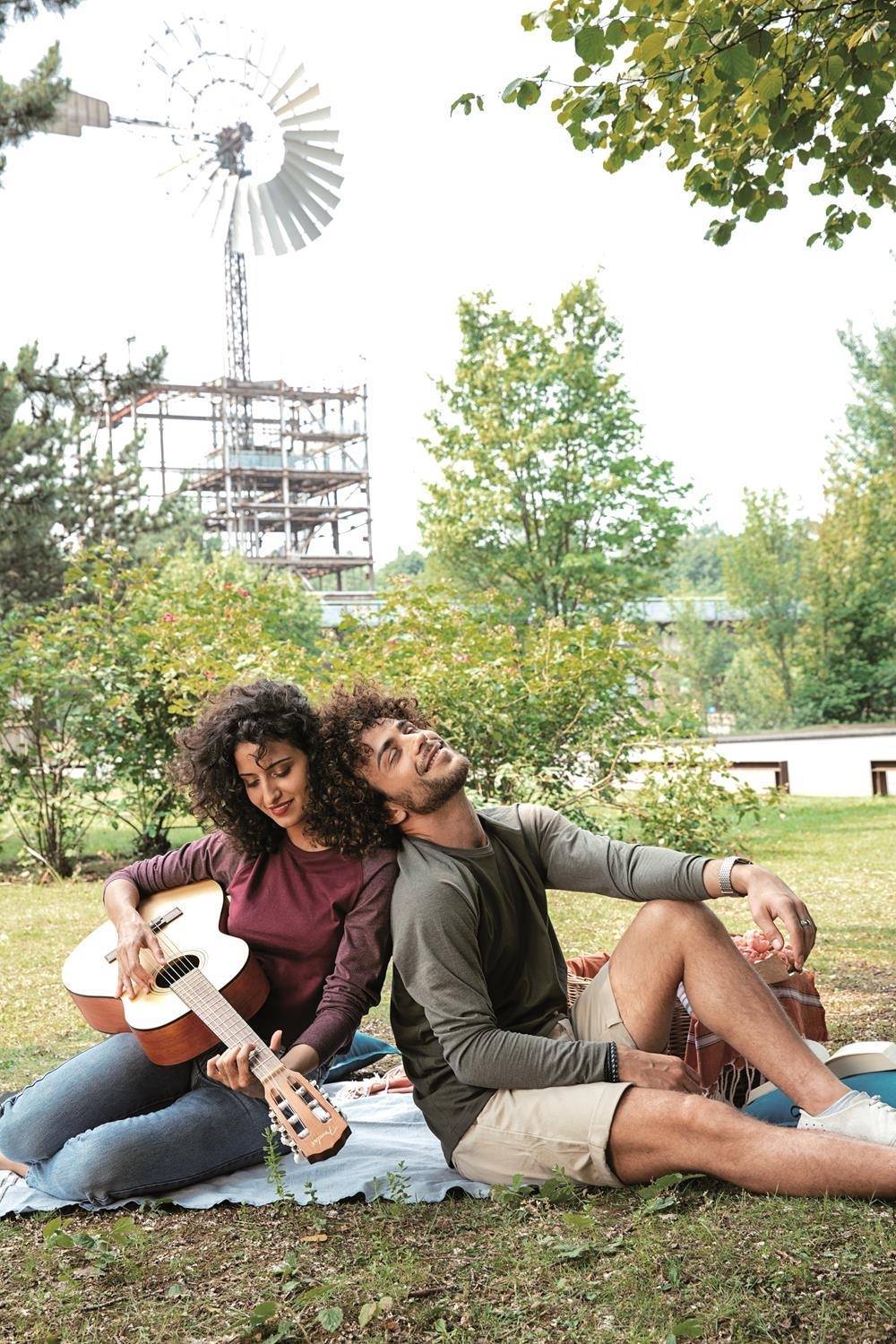 T-shirt Miners Mate z długimi kontrastowymi rękawami