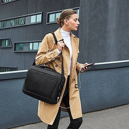 Torba biznesowa z komorą na laptopa i przegrodami na dokumenty