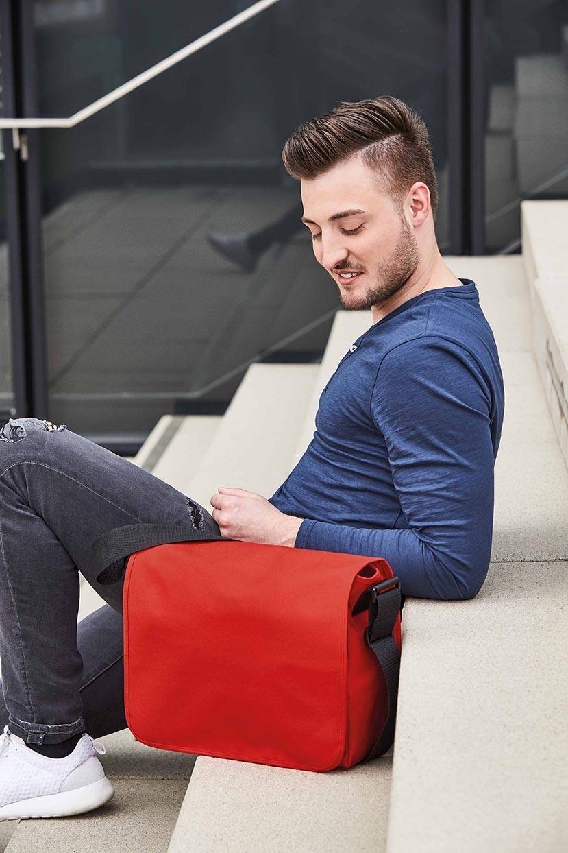 Torba na ramię z wewnętrznym organizerem