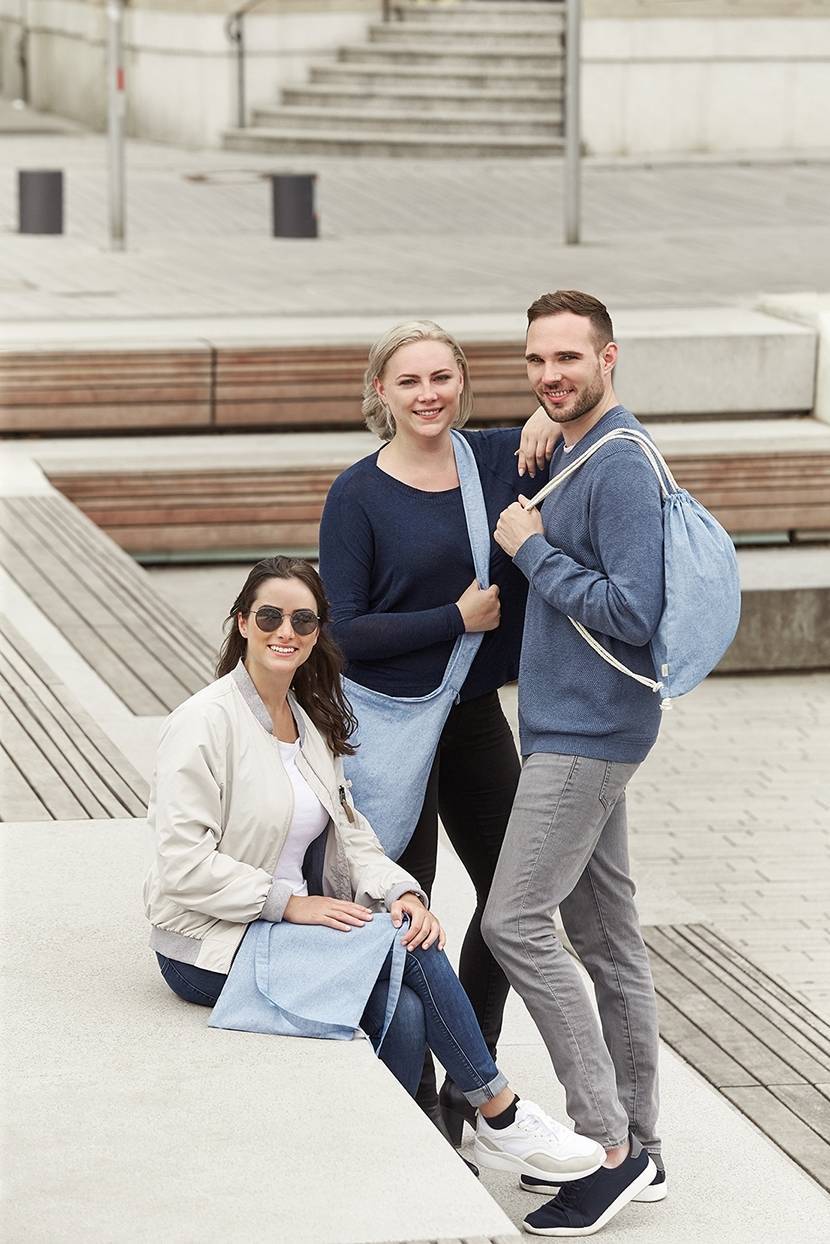 Torba na zakupy z długimi uchwytami z materiału pochodzącego z recyklingu