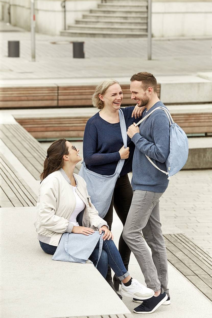 Torba na zakupy z długimi uchwytami z materiału pochodzącego z recyklingu