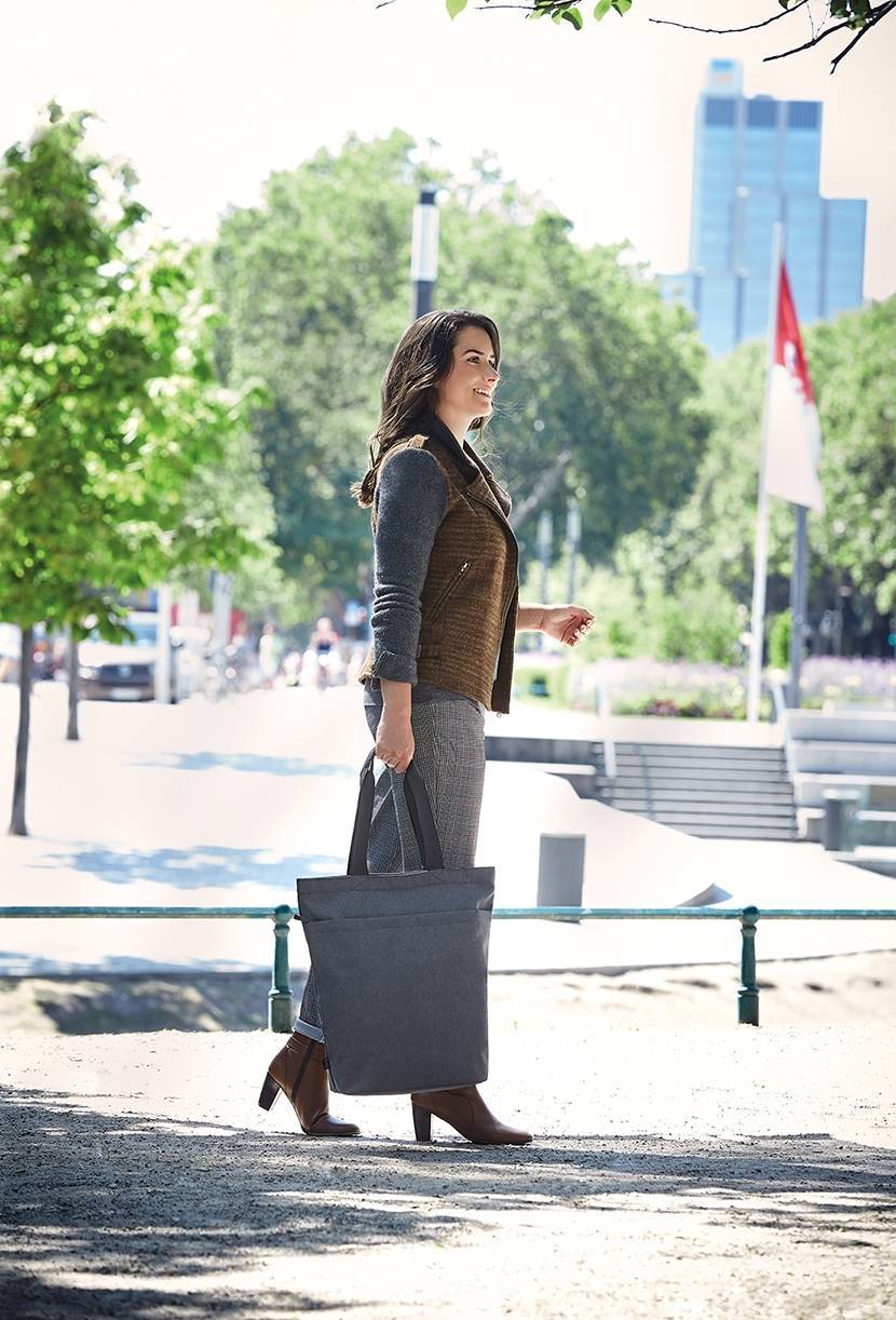 Torba na zakupy z dużą boczną kieszenią na zamek