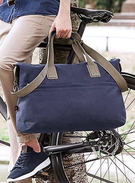 Torba podróżna z odpinanym pasem na ramię