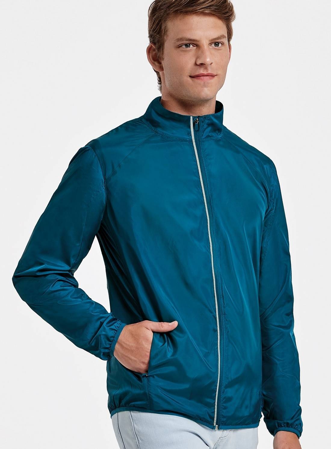 Wiatrówka męska z możliwością złożenia do kieszeni z odblaskowymi elementami na plecach