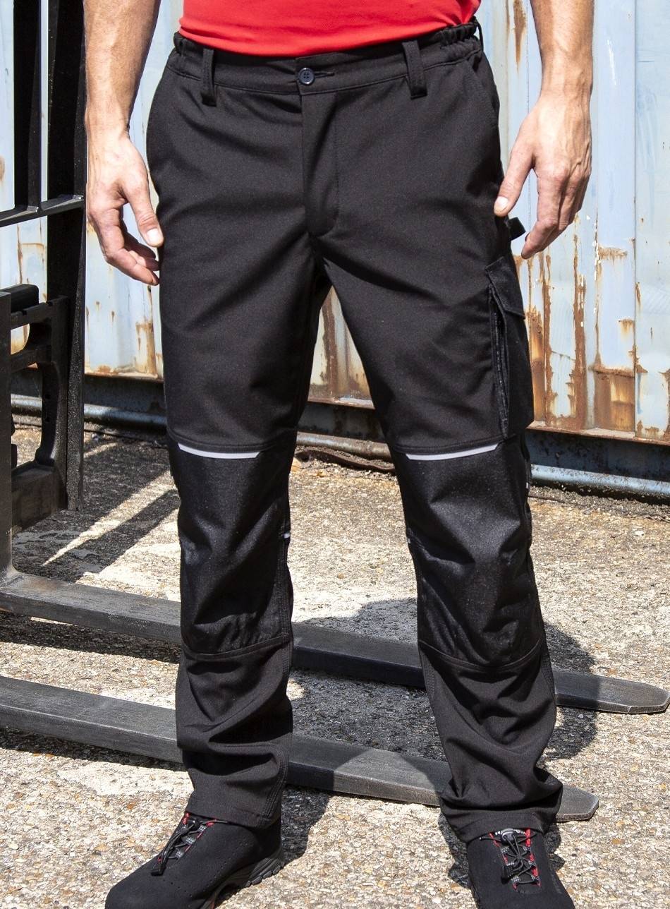 Wytrzymałe spodnie robocze ze wzmacnianymi kolanami