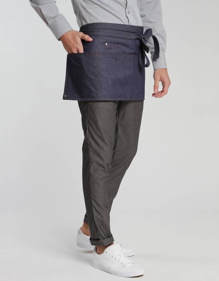 Zapaska jeansowa o krótkim fasonie z kieszeniami