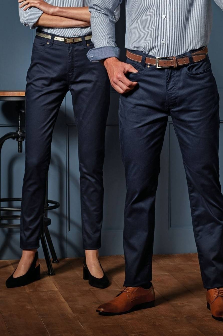 Zwężane spodnie damskie z zapięciem na zatrzask